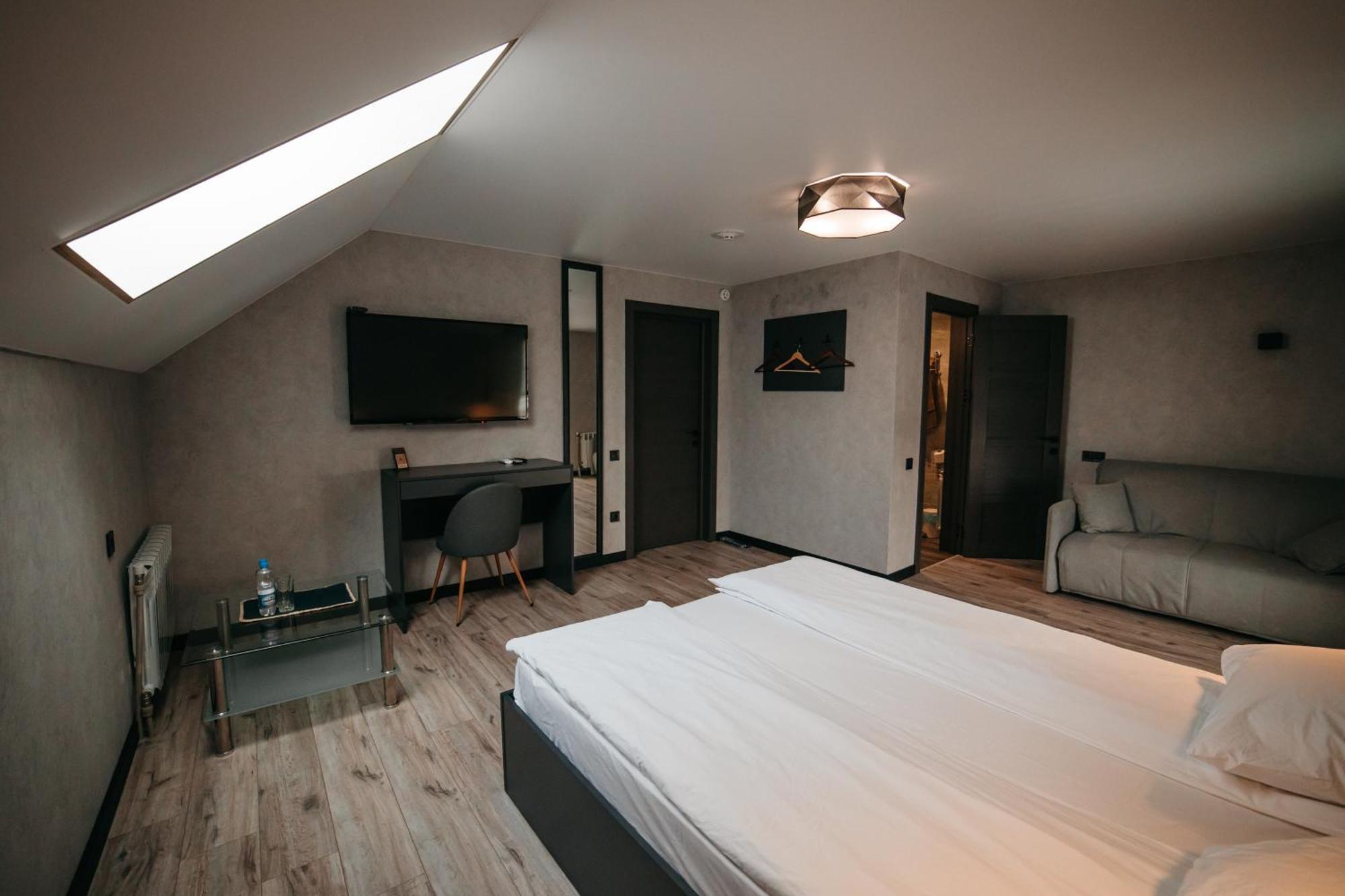 Bastion Motel Samostrely ภายนอก รูปภาพ