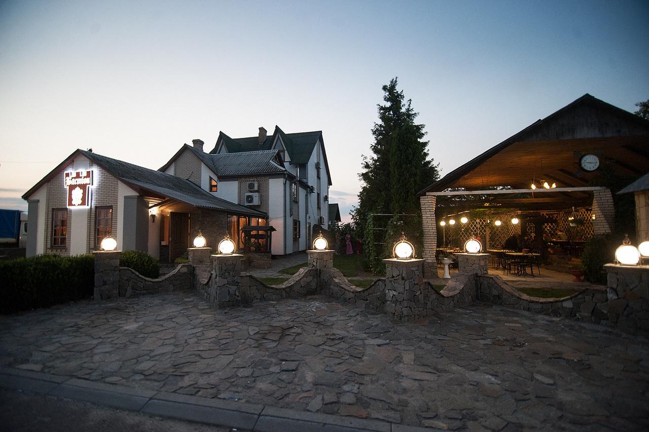 Bastion Motel Samostrely ภายนอก รูปภาพ